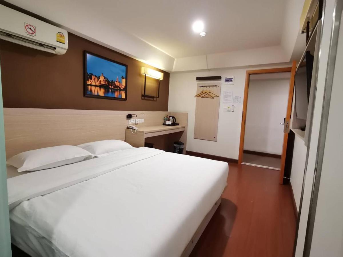 צ'יאנג מאי Chiang Roi 7 Days Inn מראה חיצוני תמונה