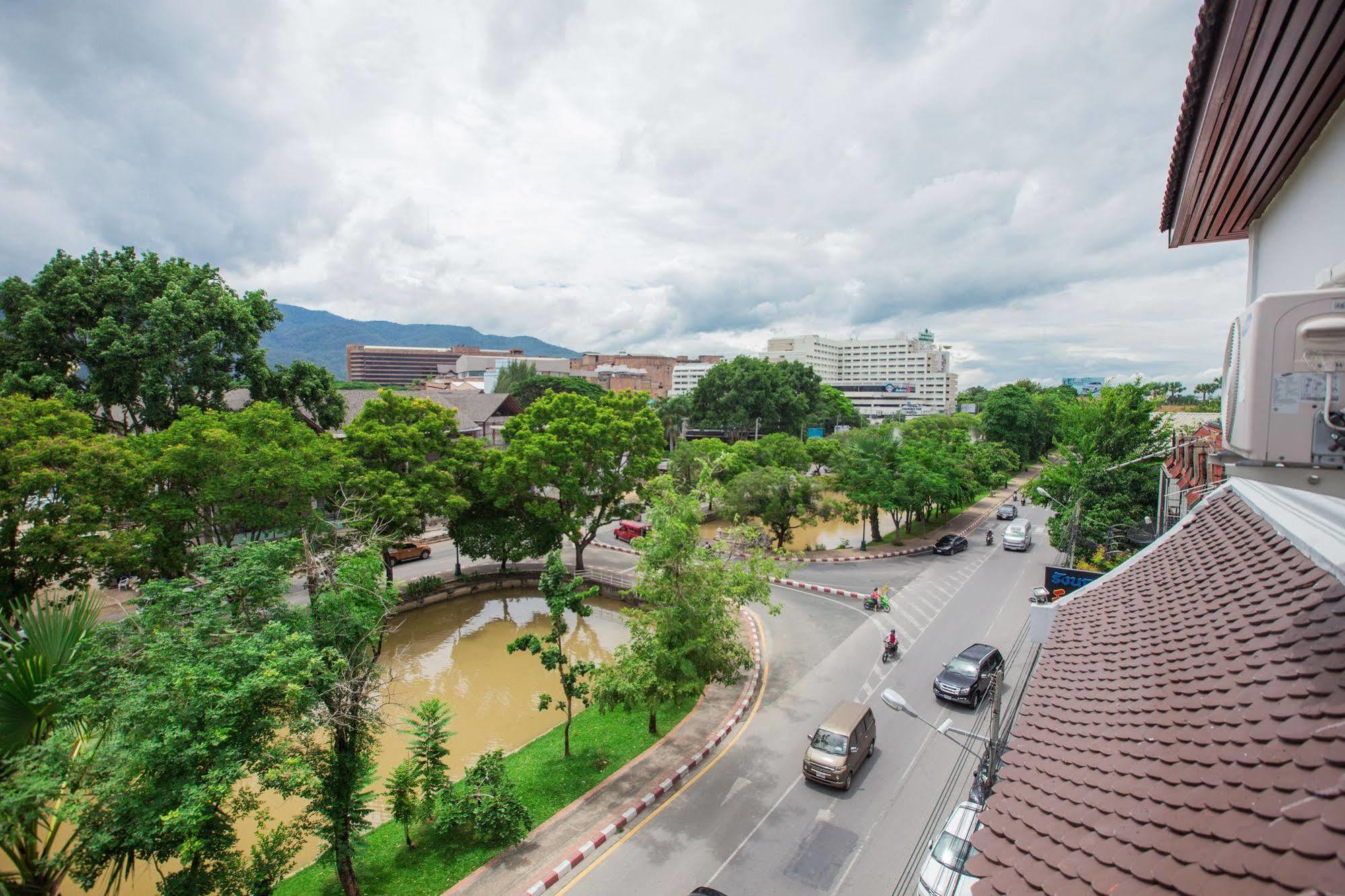 צ'יאנג מאי Chiang Roi 7 Days Inn מראה חיצוני תמונה