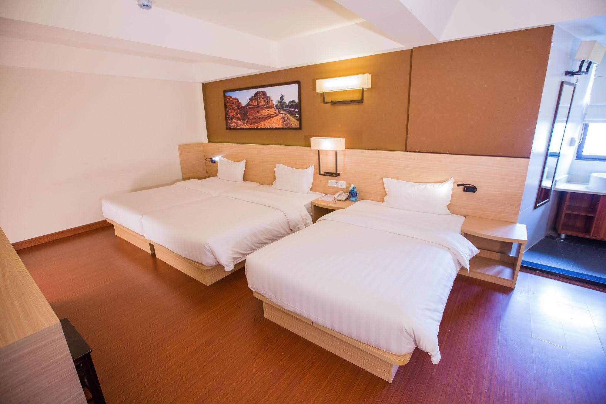 צ'יאנג מאי Chiang Roi 7 Days Inn מראה חיצוני תמונה